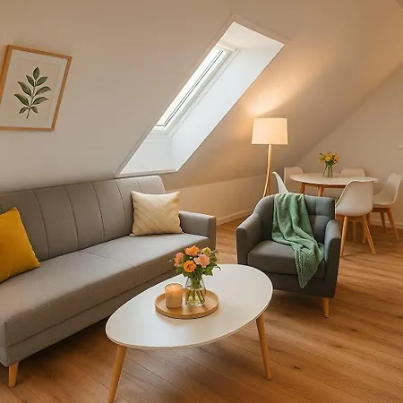 Dat-fischerhuus-die-lotsenstube-zwischen-ostsee-und-bodden-30sek-zum-hafen Pruchten